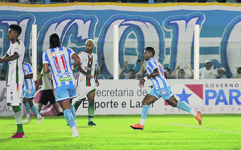 Alex Maranhão fez o primeiro gol bicolor no Parazão, mas depois apresentou atuação mais discreta.